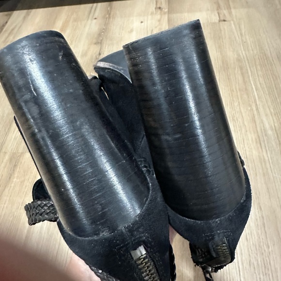 Frye  Margareth  suede  braided booties  in good condition Sz 10 - Picture 7 of 11